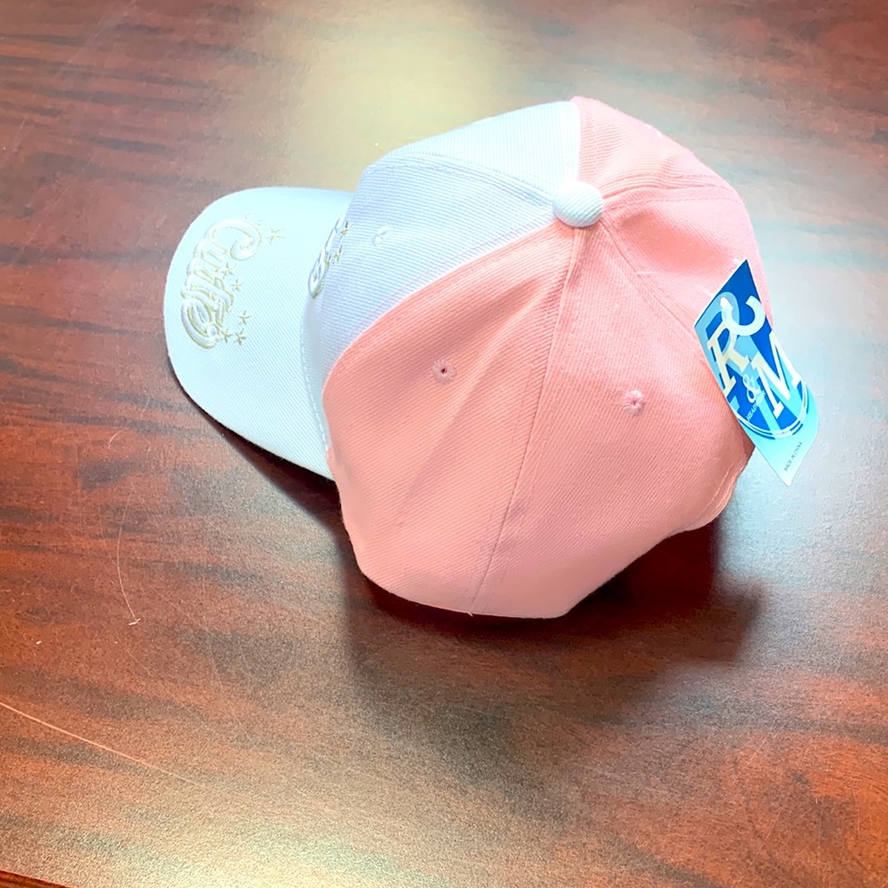 Cute cap - Picture 3 of 4